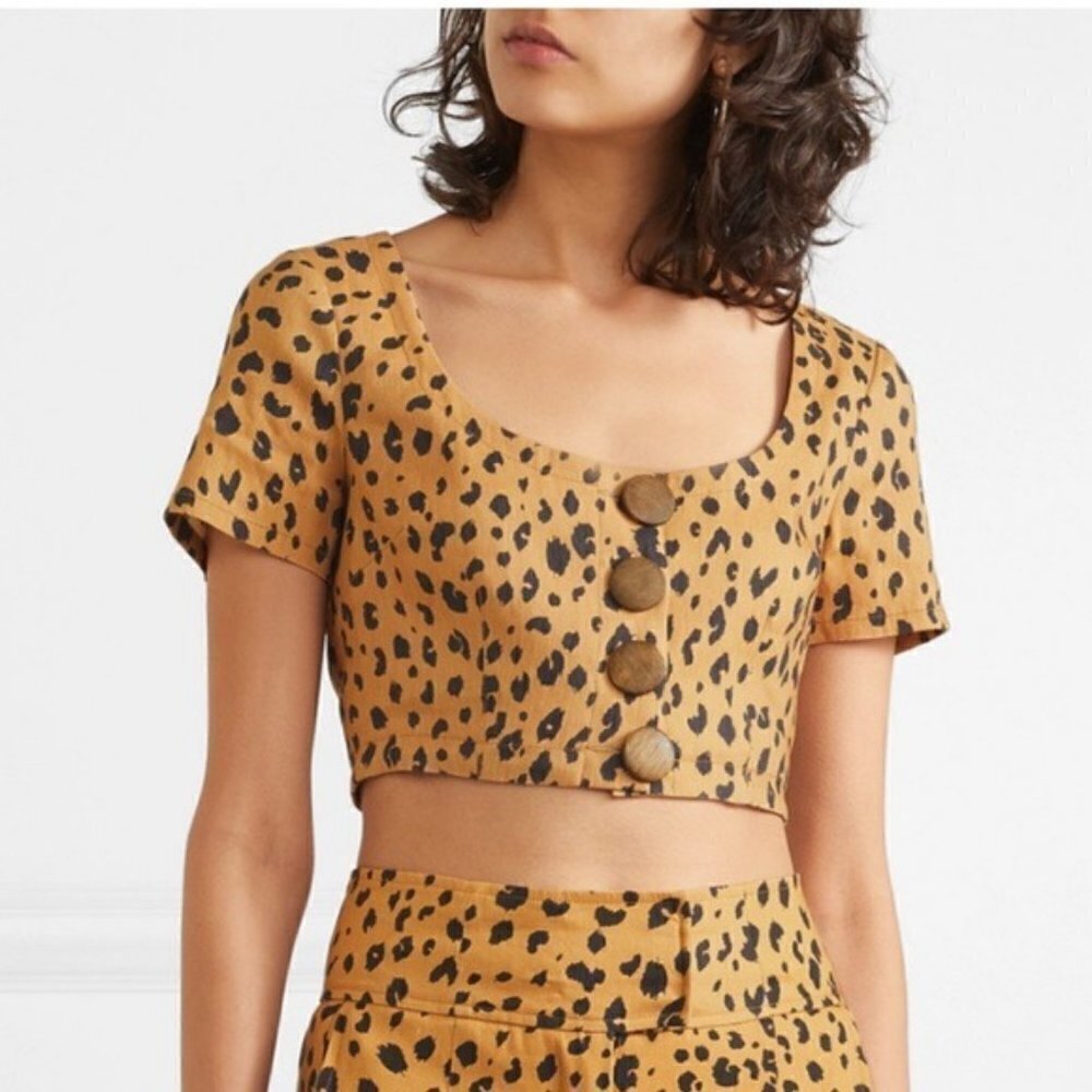 NWT Nicholas Linen Blend Leopard Cheetah Print Wooden Button Crop Top